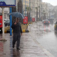 سحب منخفضة وشبورة كثيفة على القاهرة.. الأرصاد تحذر من برودة شديدة ليلًا ودرجات الحرارة اليوم