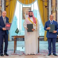 قمة مكة: السعودية وتركيا وباكستان توقعان ”اتفاقية دفاع مشترك” تاريخية للردع العسكري
