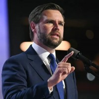 إطلاق نار يستهدف منزل نائب الرئيس الأمريكي جيه دي فانس في أوهايو… والسلطات تتحرك وسط غموض الدوافع