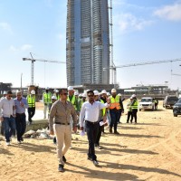 ”رئيس جهاز مدينة العلمين الجديدة يتفقد مشروع بحيرات الداون تاون وكوبري تقاطع طريق C19”