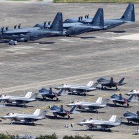  الكاريبي على صفيح ساخن.. أميركا تحشد قواتها وتضيّق الخناق على نفط فنزويلا وروسيا والصين تحذّران