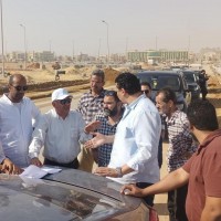 طالب بتقديم برنامج زمني مكثف للانتهاء.. رئيس جهاز حدائق أكتوبر يكثف جولاته لمتابعة تطوير المحاور الرئيسية بالمدينة والنيل سات وطريق سوق الجملة سكن مصر والداون تاون