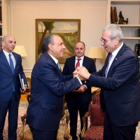 مصر ترسم طريق الاستقرار في غزة.. وزير الخارجية يؤكد دعماً كاملاً للجنة الوطنية لإدارة القطاع