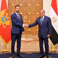 الرئيس السيسي يستقبل رئيس الجبل الأسود ويكدد دعم استقرار الخليج ورفض الاعتداءات على الدول العربية
