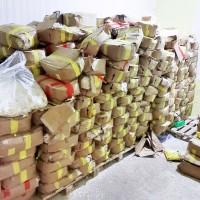 ضربة موجعة لشبكات الغش.. تموين الجيزة يضبط أطناناً من السلع الغذائية الفاسدة وزيوت السيارات المغشوشة