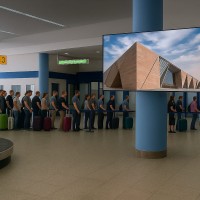 شاشات عرض إضافية في مطار مرسى علم لمشاهدة حفل افتتاح المتحف الكبير