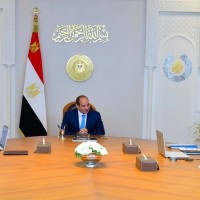  الرئيس السيسي يستعرض مؤشرات ملاحة قناة السويس ويوجه بتوطين صناعة السفن والوحدات البحرية بالشراكة مع القطاع الخاص