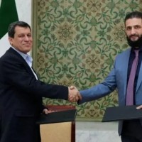 طي صفحة الانقسام.. مظلوم عبدي يعلن اكتمال دمج المؤسسات الكردية المدنية والعسكرية بمؤسسات الدولة السورية