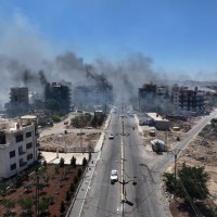 السويداء بين نيران الطائفية والتدخلات الإقليمية: تصاعد العنف وهدنة هشة في جنوب سوريا