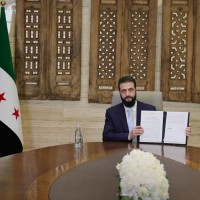 اتفاق تاريخي بين دمشق و«قسد»: وقف نار شامل واندماج كامل في مؤسسات الدولة