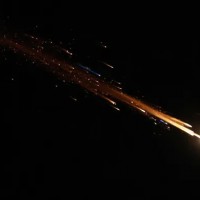 زلزال عسكري في تل أبيب.. تفاصيل ”الهجوم المشترك” لإيران وحزب الله بـ 40 موجة صاروخية وصواريخ ”فتاح” تدك العمق الإسرائيلي