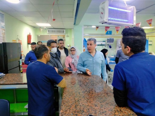 في زيارة مفاجئة  وكيل وزارة الصحة بمطروح يتابع تقديم الخدمات الصحية بمستشفى مطروح العام