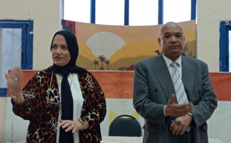 وكيلة وزارة التعليم بمطروح تستهل عملها بعقد اجتماع موسع مع القيادات التعليمية مديري الإدارات والموجهين العموم