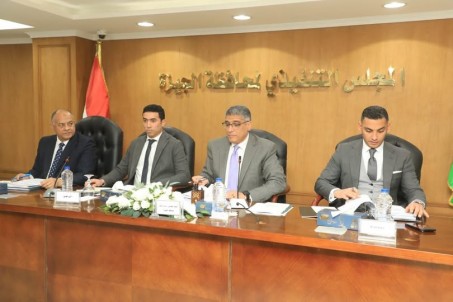 الجيزة بلا إشغالات.. والمحافظ يرفع كفاءة النظافة ويلتقي المواطنين أسبوعيًا