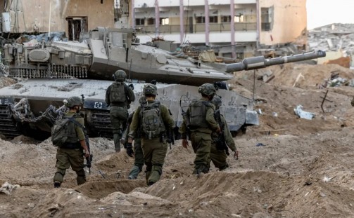 قبل التوقيع بساعات.. الجيش الإسرائيلي يبدأ الانسحاب من غزة  