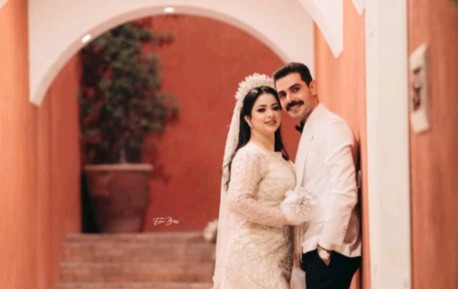 الصحفي وسام الجمال يهنيء الأستاذة مسعودة جاد الله بزفاف «مصطفي وهند»