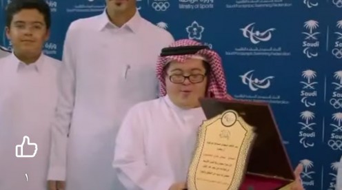 تكريم ”فيصل القصيبي” في ختام بطولة المملكة للسباحة البارالمبية 