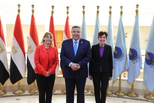 محافظ البحر الأحمر يستقبل  سفير سويسرا لبحث سبل التعاون  سياحيا 