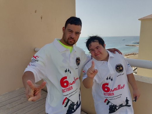 القصيبي وكرم  سباحون ”متلازمة داون”خطوات تفصلهم عن تحدي عبور المانش 