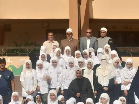 برنامج الرياضة من أجل التنمية تحت شعار (مهارتي لياقتي _ دوّي ) بمركز مجمع معاهد عمر بن عبدالعزيز الازهري ك7