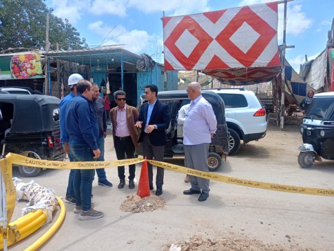 نائب محافظ مطروح يتفقد عددًا من المشروعات الخدمية والتنموية بمدينة الحمام.