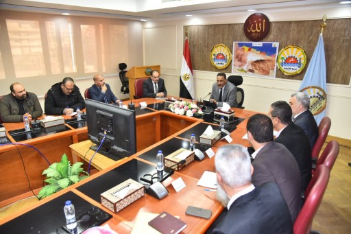 مطروح تدرس الاستغلال الأمثل للموارد المائية المتاحة بالمحافظة لتحقيق العائد الاقتصادي وتنمية الثروة السمكية