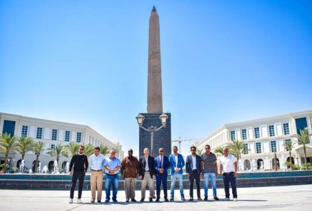 مستشار نائب رئيس جنوب افريقيا يشيد بإنجازات العلمين الجديدة ويصفها بالمعجزة الاستثنائية