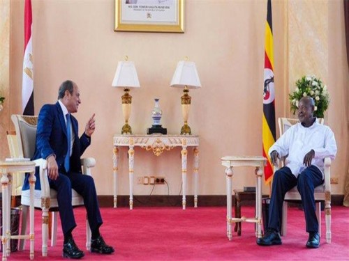 الرئيس السيسي وموسيفيني يبحثان في ”عنتيبي” تعزيز التكامل الاقتصادي وملفات السودان وليبيا ومياه النيل