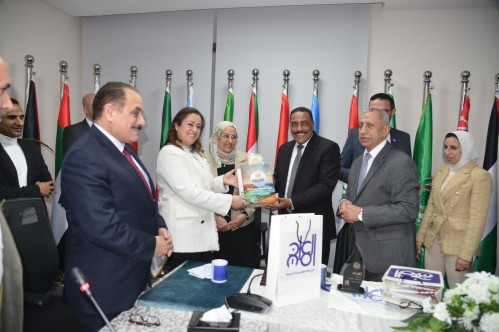 الأكاديمية العربية للعلوم والتكنولوجيا والنقل البحري تشارك في إعداد مشروع الدليل الارشادي للهوية البصرية لمحافظة مطروح.