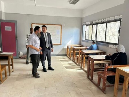 وكيل وزارة الصحة بمطروح يتفقد انطلاق امتحانات الدور الثاني بمدارس التمريض 