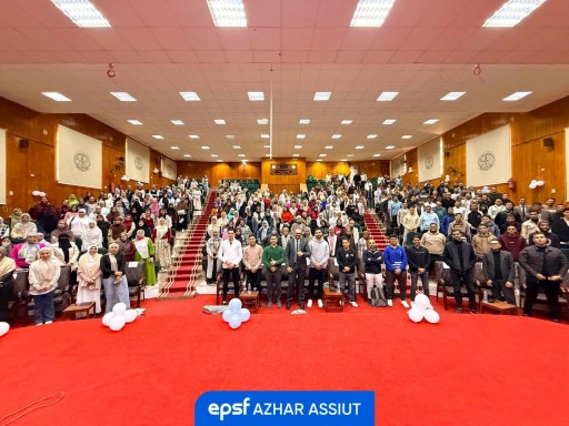 خطوة على الطريق: مؤتمر سنوي يقود طلاب الصيدلة نحو مستقبل مهني أكثر إشراقا