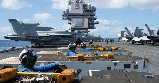 تصاعد التوتر بين واشنطن وطهران.. الجيش الأميركي يستعد لضربات محتملة وترمب يدرس القرار