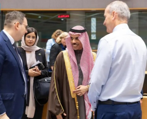 وفد القمة العربية الإسلامية الغير العادية يجتمع مع مجلس الشؤون الخارجية في الإتحاد الأوروبي