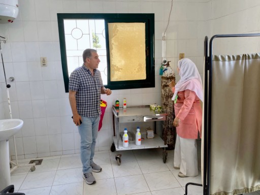 وكيل وزارة الصحة بمطروح  يتفقد سير العمل بوحدة السادات لطب الأسرة  