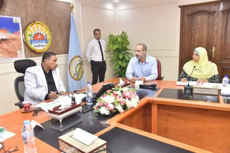 انعقاد اللقاء الدورى لخدمة المواطنين بمحافظة مطروح