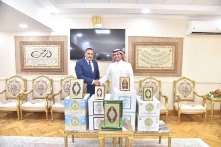   ٣٨٠٠ نسخة من المصحف الشريف هدية القنصلية السعودية لمحافظة مطروح