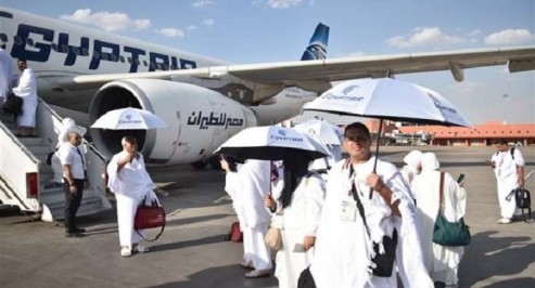 مصر للطيران تواصل جسرها الجوي بـ14 رحلة لإعادة الحجاج.. وتبدأ نقل 5000 من الأشقاء الأفارقة والعرب