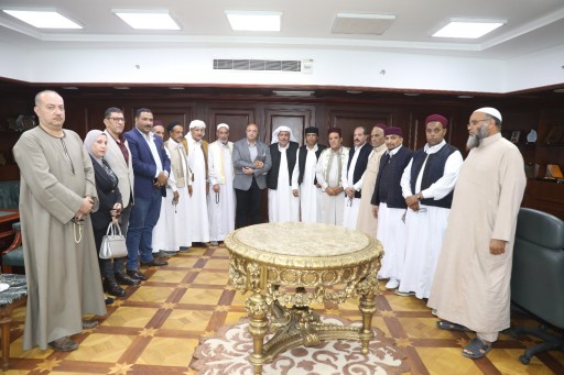 وفد من عمد وعواقل مطروح في زيارة لبني سويف العزاء في ضحايا لقمة العيش جراء اعصار دانيال في ليبيا