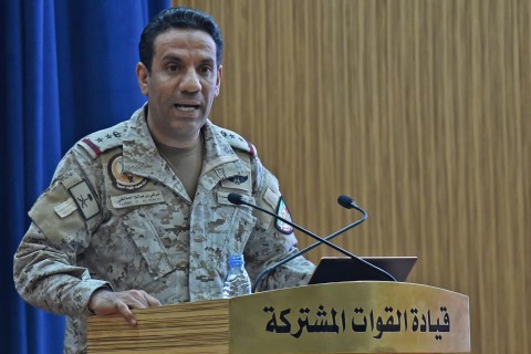 تحالف دعم الشرعية والخارجية السعودية يردان بحزم على ”حظر” الحوثي.. وتأكيد دولي على حماية باب المندب