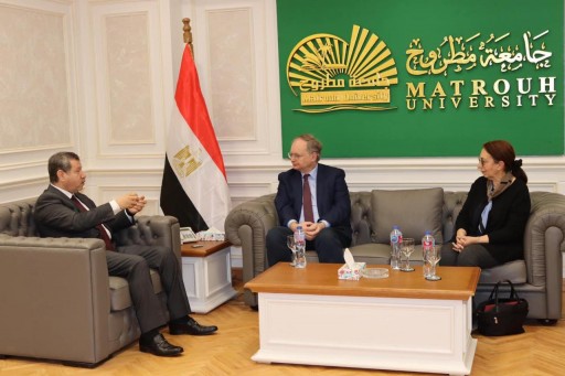 رئيس جامعة مطروح يستقبل سفير الاتحاد الأوروبى لبحث التعاون المشترك