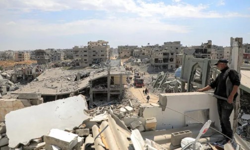 مجزرة المواصي.. غارة إسرائيلية غادرة تستهدف مركبة مدنية وتوقع شهداء وجرحى بخان يونس