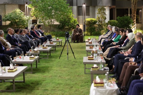 رئيسة مؤسسة إنكي للدراسات والبحوث تحضر لقاء سماحة السيد عمار الحكيم مع نخبة من الباحثين العراقيين  