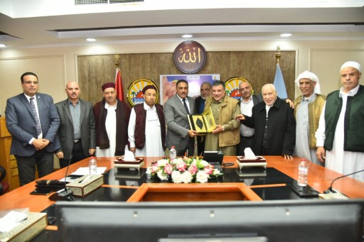 محافظ مطروح يلتقي أعضاء صندوق دعم وتنمية الثروة الحيوانية