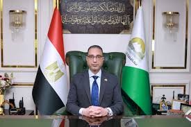 محافظ الجيزة يصدر قراراً بوقف العمل الميداني لعمال النظافة وقت الذروة طوال الموجة الحارة