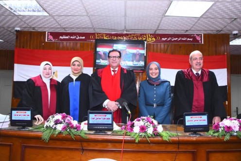 الباحثة ياسمينة عادل تحصل علي الماجستير بتقدير عام إمتياز 