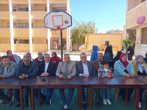 احتفالا باليوم العالمي للاعاقة  نادي روتاري مرسي مطروح يحتفل مع طلاب مدرسة الصم وضعاف السمع