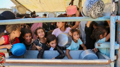 مرصد عالمي يحذر: أكثر من ثلثي سكان غزة مهددون بالجوع الشديد بنهاية العام وسط نقص التمويل