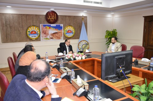 لجنة لاختيار المهندسين المتقدمين لشغل وظائف بنظام الأجر اليومى بمطروح