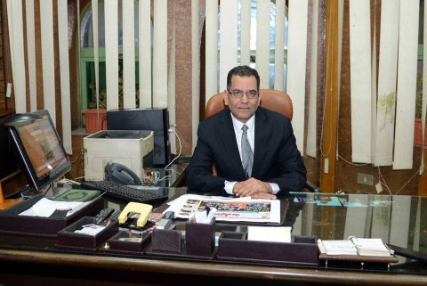 الكاتب الصحفي ممدوح الصغير ينهئ رجل الأعمال علاء فارس بمناسبة خطوبة نجله