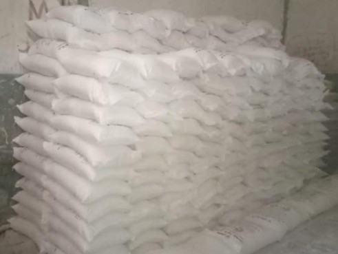 ضبط  8 طن و250  كيلو دقيق بلدي مدعم قبل تهريبها للسوق السوداء علي طريق الساحل الشمالي بالحمام